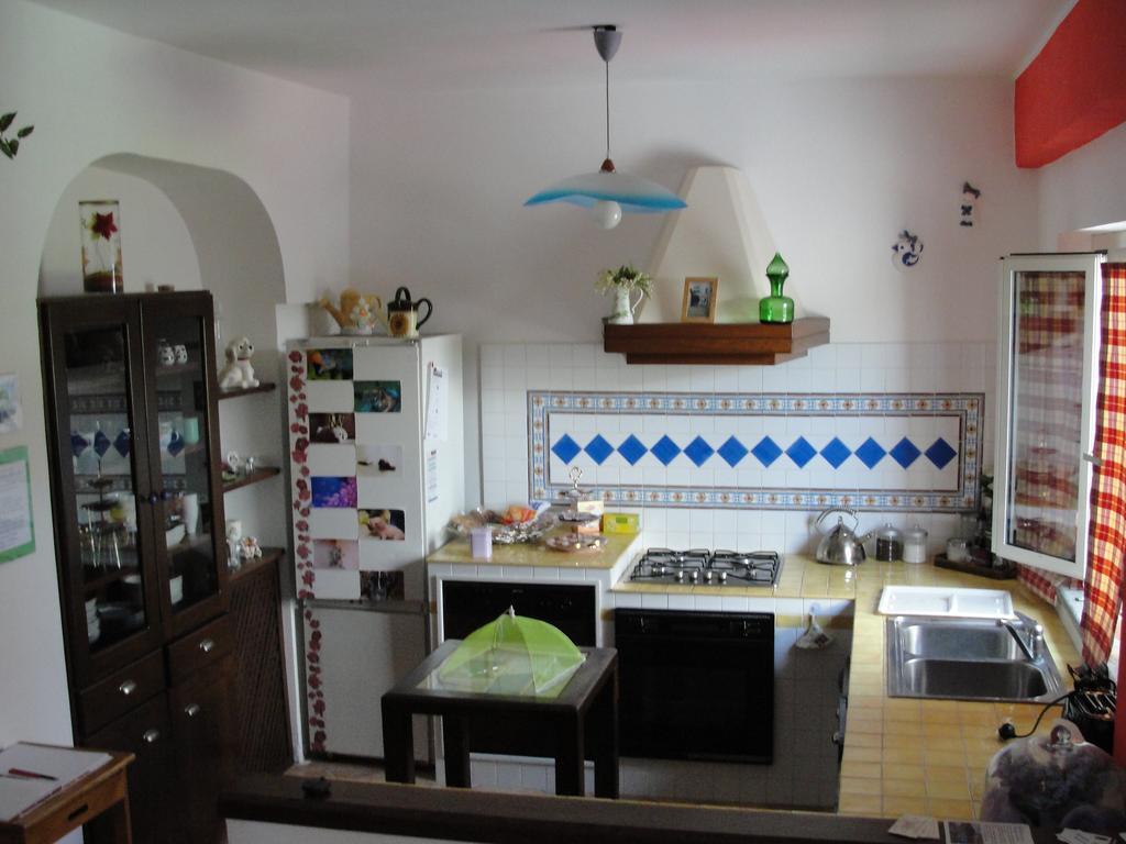 Il Poggio Degli Ulivi Apartment เตรวินญาโน โรมาโน ภายนอก รูปภาพ